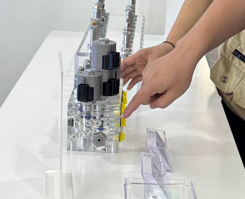 Customized Acrylic PMMA Ultra-precision Parts with Hydraulics - DP02