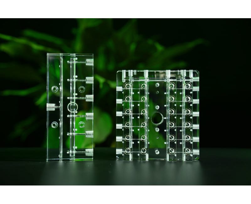 High-Precision Acrylic Microfluidic Chips PMMA Parts CNC Machining - Micro-02